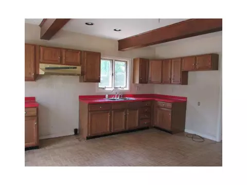 626 3rd Ave, Woonsocket, RI 02895 photo 3