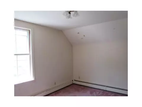 626 3rd Ave, Woonsocket, RI 02895 photo 9