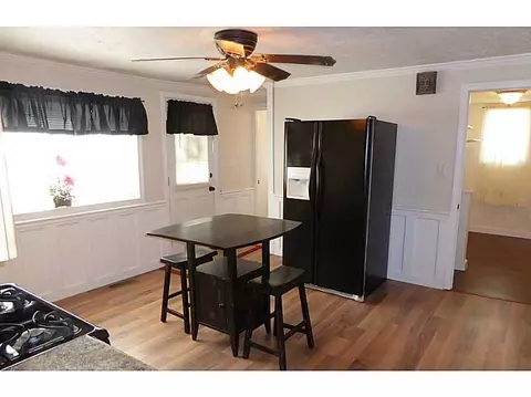110 Oak St, Woonsocket, RI 02895 photo 7