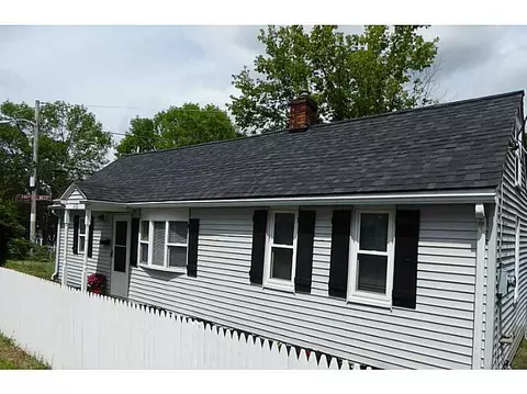 110 Oak St, Woonsocket, RI 02895 photo 19