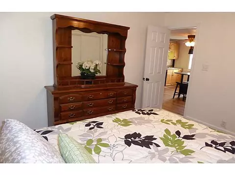 110 Oak St, Woonsocket, RI 02895 photo 10