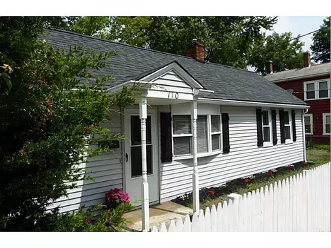 110 Oak St, Woonsocket, RI 02895 photo 20