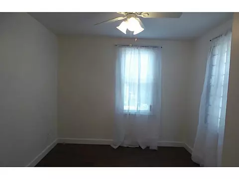 110 Oak St, Woonsocket, RI 02895 photo 11