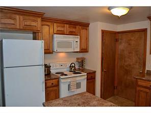 3 Foxcroft Ave, Warwick, RI 02889 photo 8