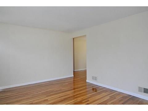 26 Way Ave, Warwick, RI 02888 photo 5