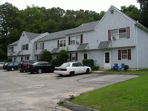 18 Apache Dr #E, Westerly, RI 02891 photo 1