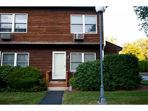 200 Post Rd #111, Warwick, RI 02888 photo 1