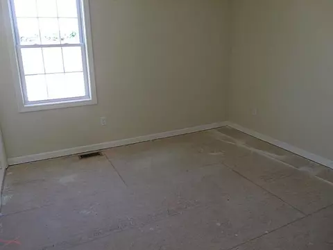 37 Fieldside Dr, Woonsocket, RI 02895 photo 10