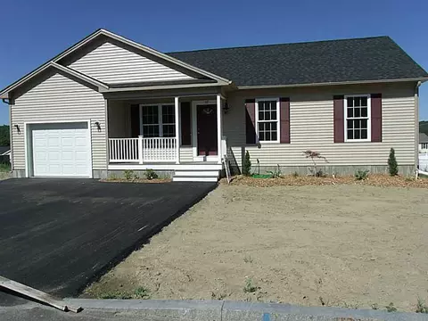 37 Fieldside Dr, Woonsocket, RI 02895 photo 1