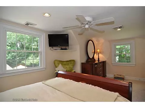 2 Brier Ct, Warwick, RI 02886 photo 16