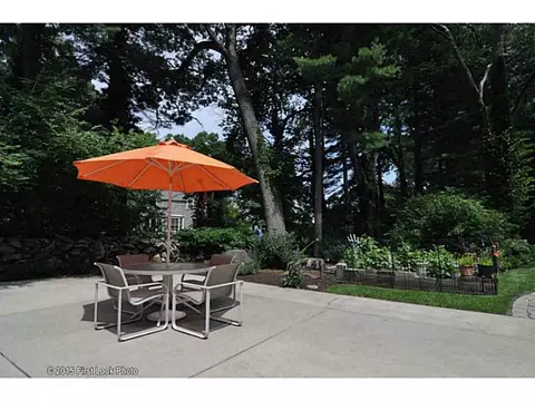 2 Brier Ct, Warwick, RI 02886 photo 21