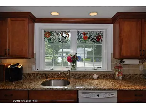 2 Brier Ct, Warwick, RI 02886 photo 14