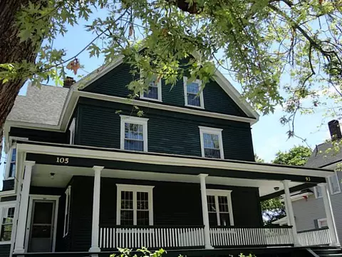 105 Highland St, Woonsocket, RI 02895 photo 2