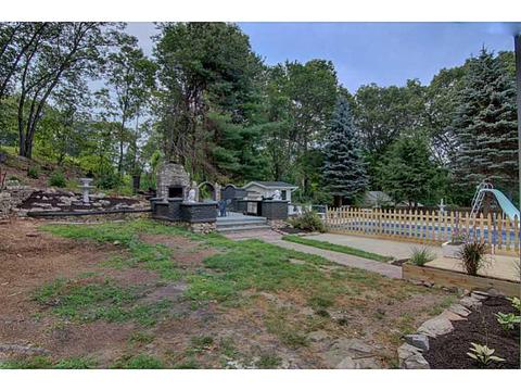 119 Blue Stone Dr, Woonsocket, RI 02895 photo 25