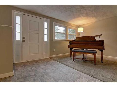 119 Blue Stone Dr, Woonsocket, RI 02895 photo 3