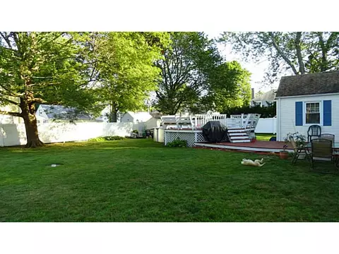 54 Trinity St, Warwick, RI 02886 photo 8