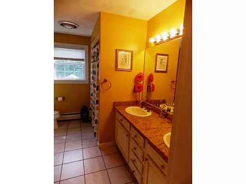 40 Mia Ct, Warwick, RI 02886 photo 14