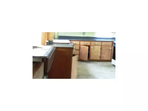 208 Park Ave, Woonsocket, RI 02895 photo 4