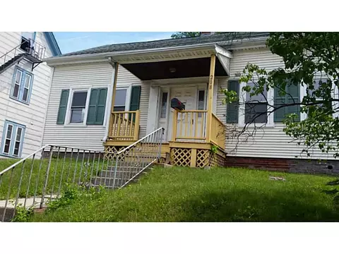 208 Park Ave, Woonsocket, RI 02895 photo 1