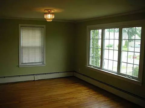 58 Wuddall Ave, Warwick, RI 02889 photo 8