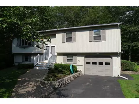 745 Maureen Cir, Mapleville, RI 02839 photo 12