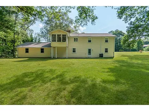 4 Westgate Rd, Cumberland, RI 02864 photo 5