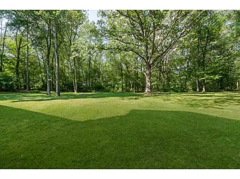 4 Westgate Rd, Cumberland, RI 02864 photo 6