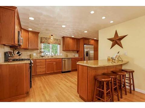 54 Covington Dr, Warwick, RI 02886 photo 9