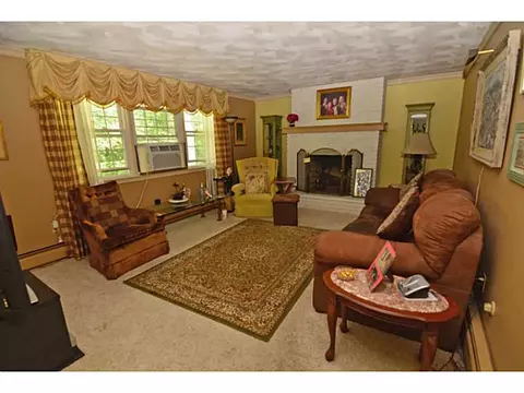 926 Buttonwoods Ave, Warwick, RI 02886 photo 13