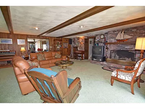926 Buttonwoods Ave, Warwick, RI 02886 photo 9