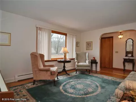 397 Green Hollow Rd, Killingly, CT 06239 photo 2