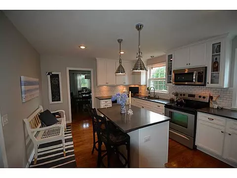 124 Merry Mount Dr, Warwick, RI 02888 photo 6