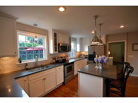 124 Merry Mount Dr, Warwick, RI 02888 photo 5