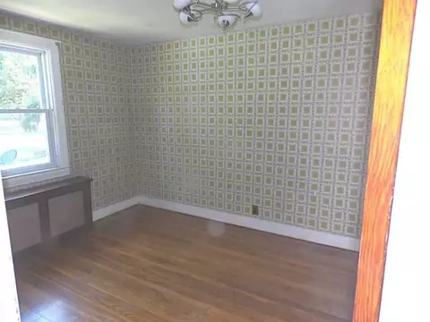 34 Central Ave, Warren, RI 02885 photo 9
