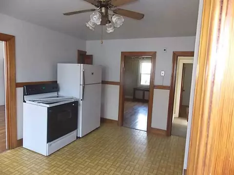 34 Central Ave, Warren, RI 02885 photo 4