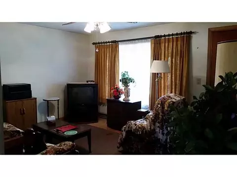 28 Linden Ave, Woonsocket, RI 02895 photo 7