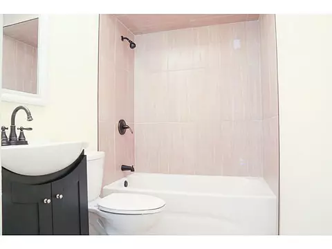 15 Rand St, Warwick, RI 02889 photo 9