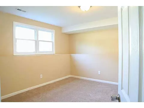 15 Rand St, Warwick, RI 02889 photo 14