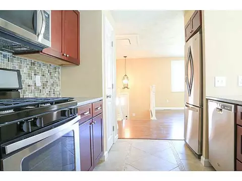 15 Rand St, Warwick, RI 02889 photo 8