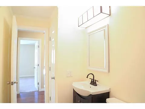 15 Rand St, Warwick, RI 02889 photo 10