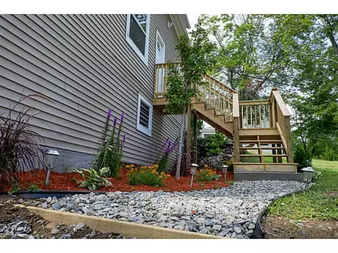148 Nursery Ave, Woonsocket, RI 02895 photo 2