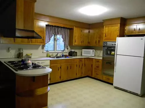 331 Chopmist Hill Rd, Glocester, RI 02814 photo 2