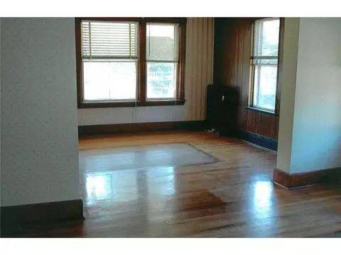173 Coe St, Woonsocket, RI 02895 photo 3
