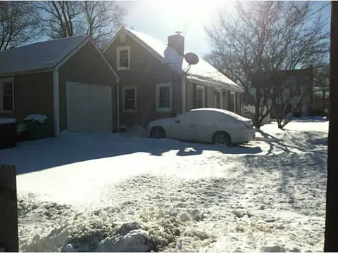 64 Mayfair Rd, Warwick, RI 02888 photo 1