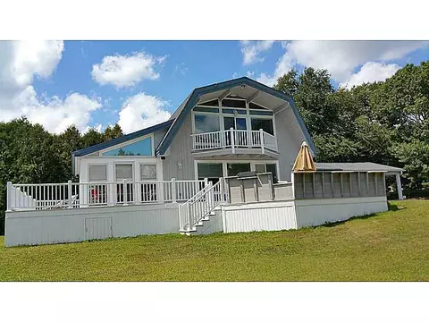 7 Lima Dr, Westerly, RI 02891 photo 2