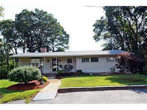 11 Clay Ln, Westerly, RI 02891 photo 3