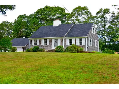 12 Old Post Rd, Westerly, RI 02891 photo 2