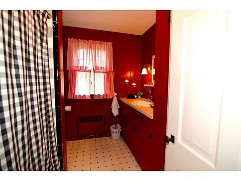 12 Old Post Rd, Westerly, RI 02891 photo 11
