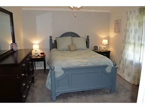20 Kristen Ln, Mapleville, RI 02839 photo 8