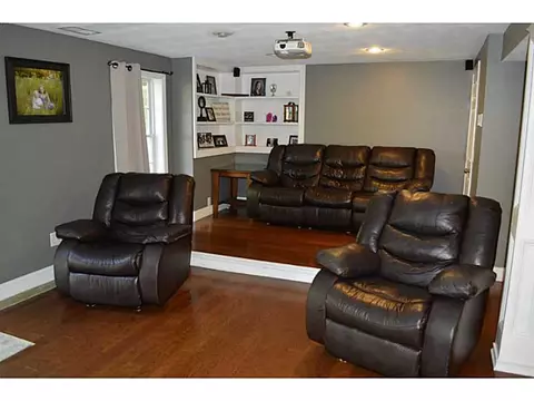 20 Kristen Ln, Mapleville, RI 02839 photo 15